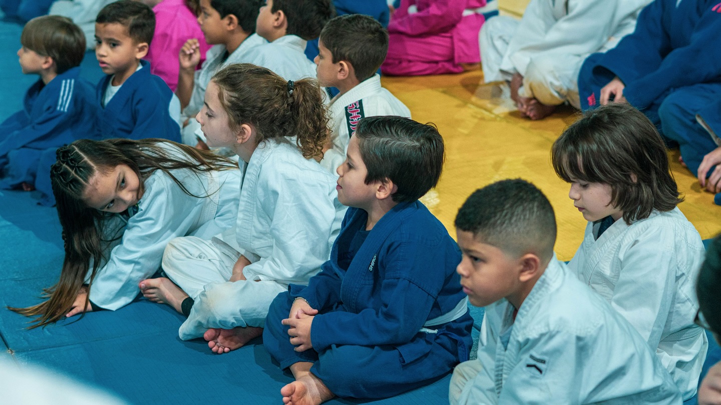 Treino da turma Judoquinha na JCR